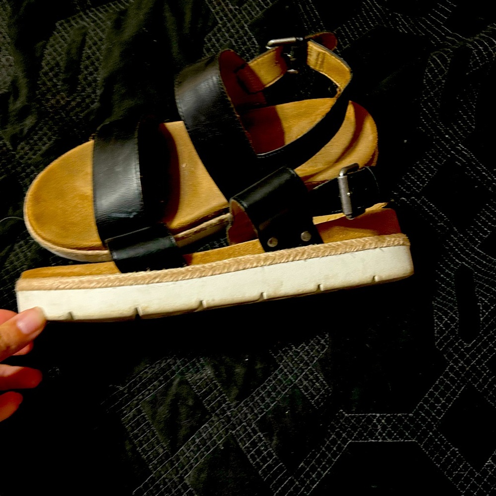 Time and tru sandals size 11